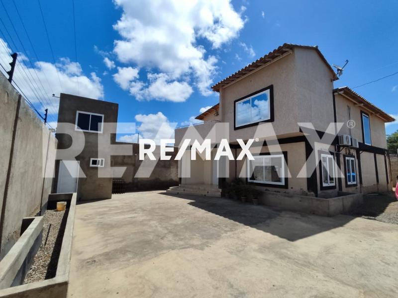 Casa en Venta, Urb. Santa Fe, Punto Fijo, Edo. Falcón.