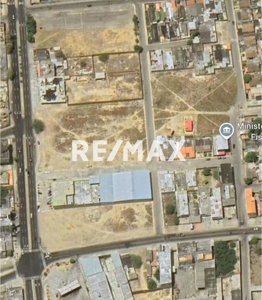 Terreno Cercado en Venta, Calle Comercio, Sector Nuevo Pueblo.